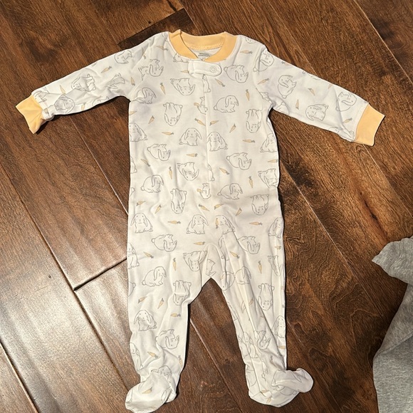 3pack Amazon essentials cotton footed zip front sleepers - Picture 2 of 4